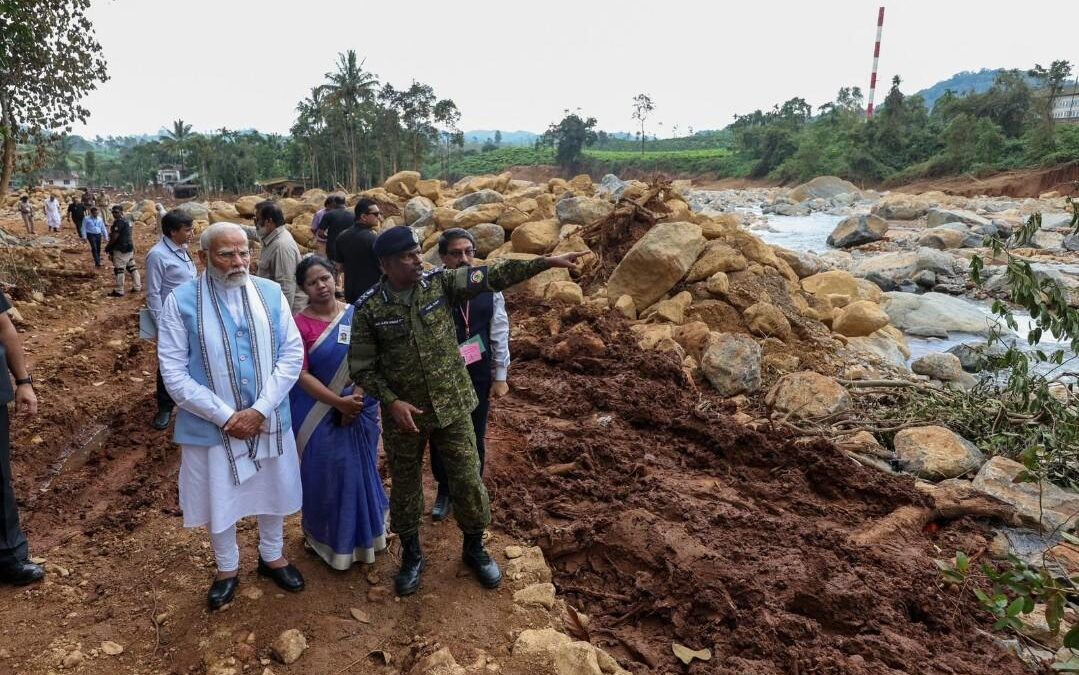 PM Narendra Modi Assures Full Support to Wayanad Landslide Victims; Conducts Aerial Survey and Visits Relief Camps