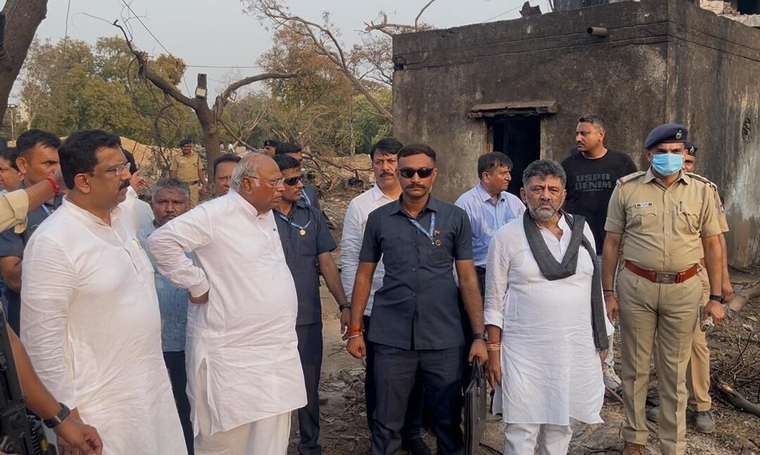 AICC President Mallikarjun Kharge Visits Ahmedabad Plane Crash Site, Meets Victims at Civil Hospital