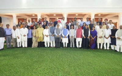 PM Narendra Modi Meets Indian Delegation Members, Praises Their Efforts to Promote Peace and Fight Terrorism Globally