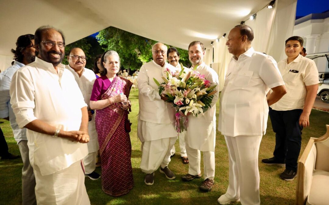 Rahul Gandhi Hosted a Dinner for INDIA Alliance Leaders at his Residence, Presents Evidence of ‘Vote Theft’