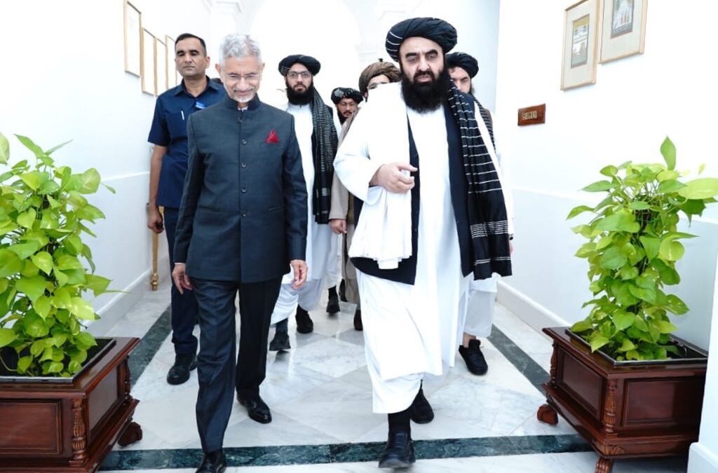 Priyanka and Rahul Gandhi Question PM Modi Over Gender Discrimination at Afghan Minister’s Press Conference